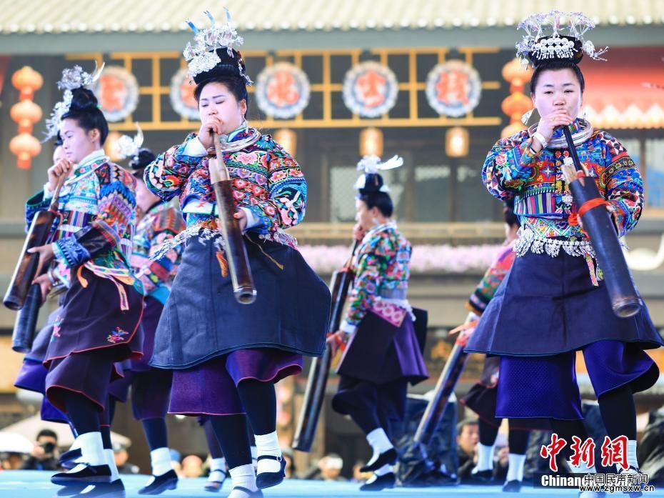 贵州芦笙舞高手丹寨竞技