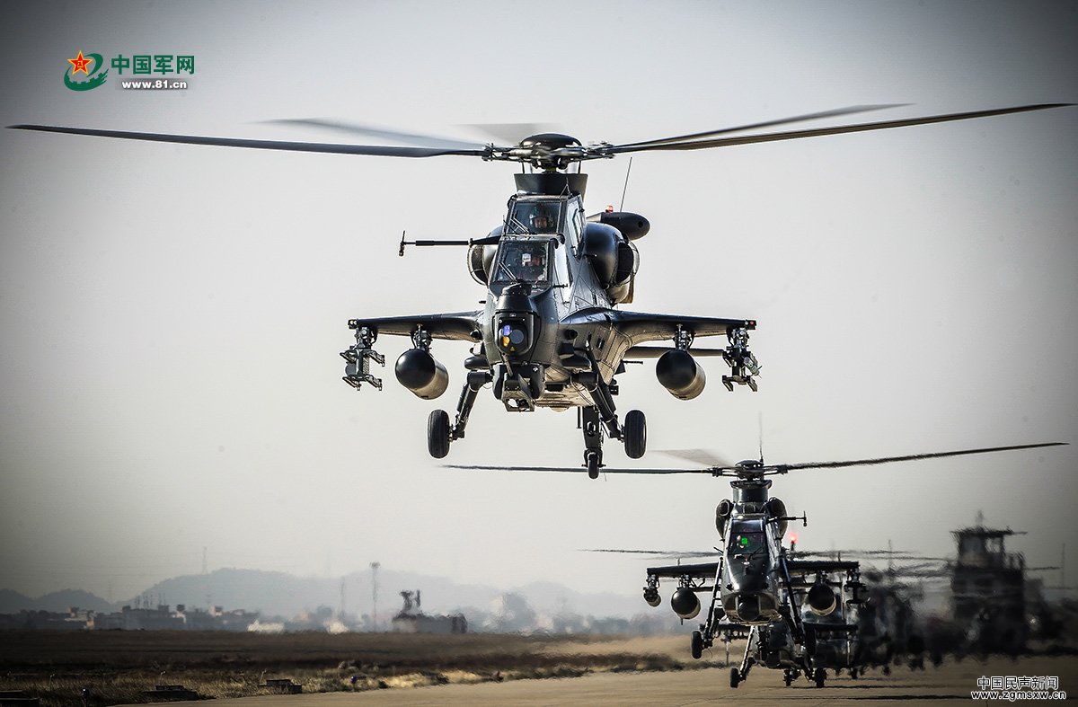 陆航旅武装直升机超低空突击飞行训练