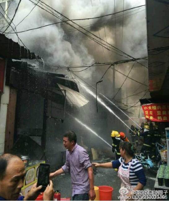 安徽芜湖餐馆爆炸致17死 店主夫妻被判7年和3年